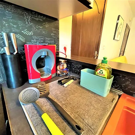 Botabara 312 Front 아파트 포마리