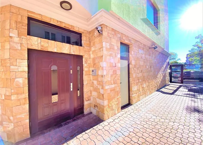 Botabara 312 Front Apartman